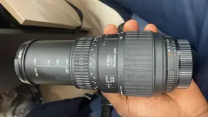 Sigma 70-300mm F/4-5.6 Dl Macro Lens