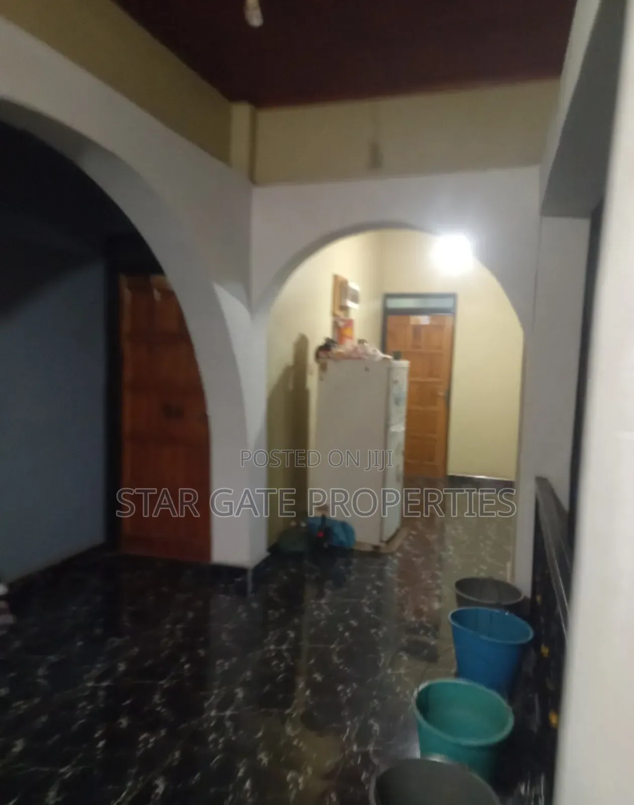 5bdrm House in Near Kumasi Airport for sale