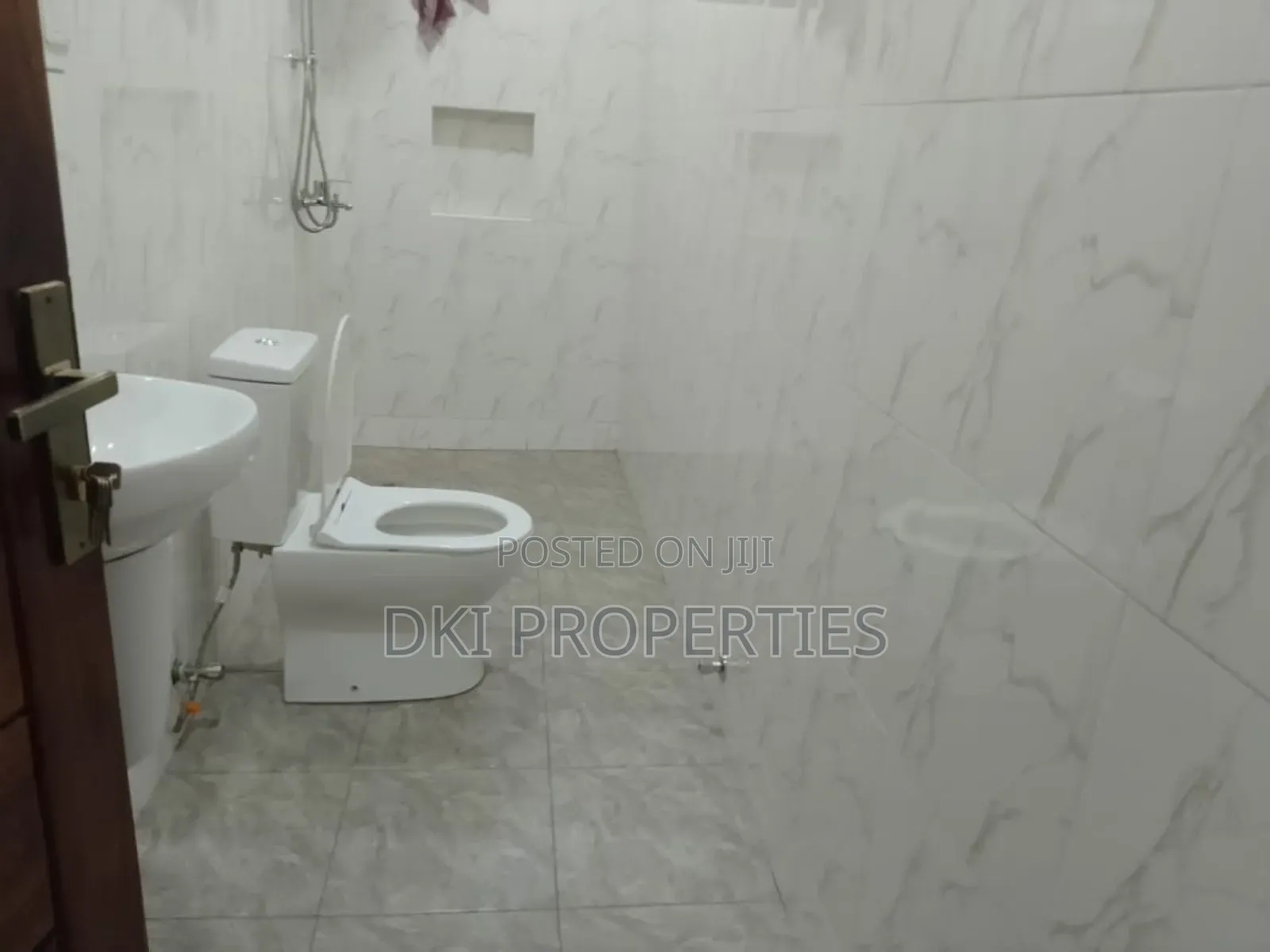 2bdrm Apartment in Dki Properties, Valley View Area for rent