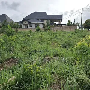 Half Plot of Land for Sale in Sokoban Kwamonma