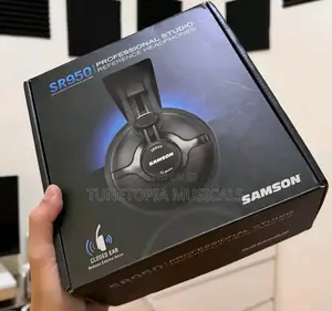 Samson Sr950 Professional Studio Reference Headphones.
