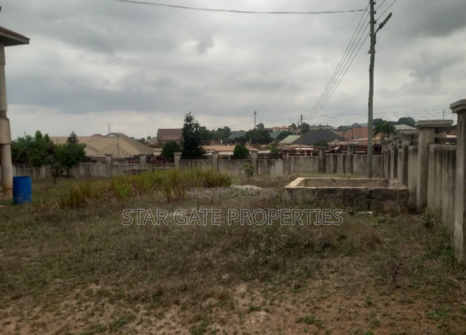 5bdrm House in Near Buokrom, Kumasi Metropolitan for sale