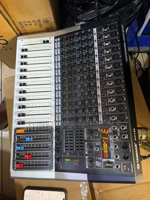 Yamaha Kv120 Professional Powered Audio Mixer,