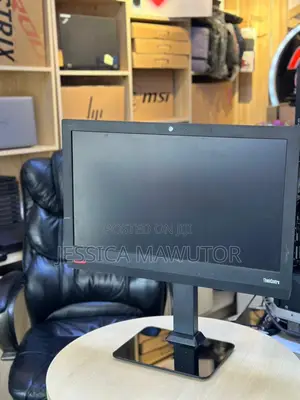 Desktop Computer Lenovo 8GB Intel Core i5 SSD 256GB