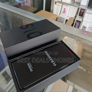 New Samsung Galaxy S10 128 GB Black