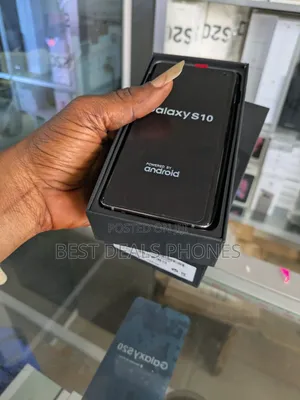 New Samsung Galaxy S10 128 GB Silver