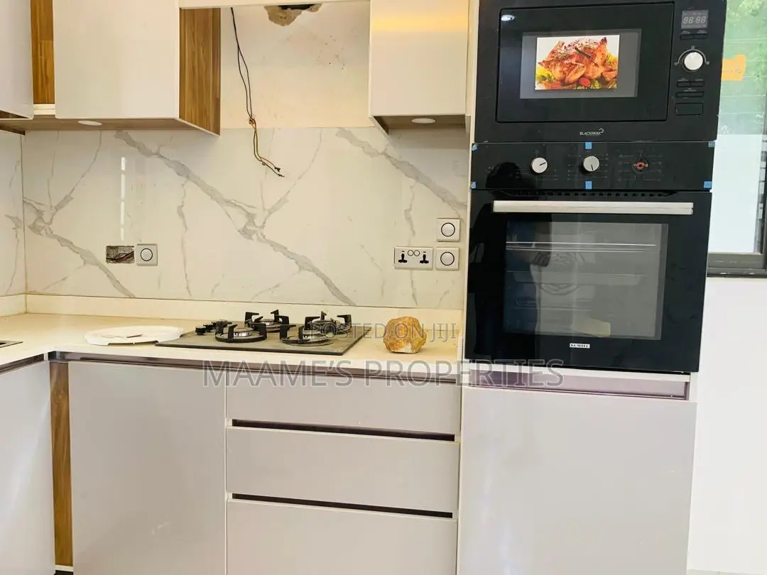 3bdrm Duplex in Oyarifa for sale