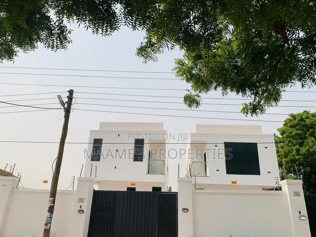 3bdrm Duplex in Oyarifa for sale