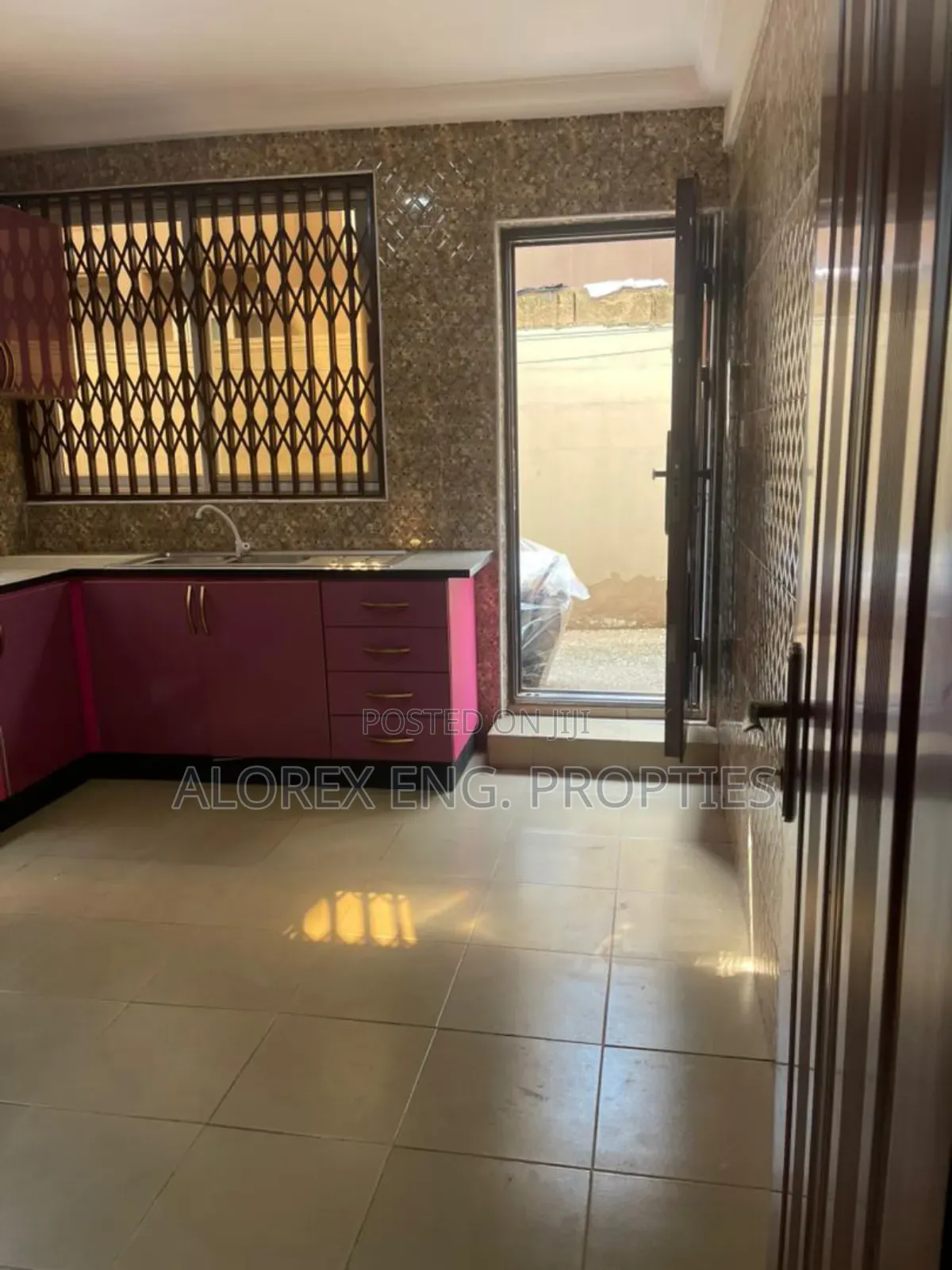 3bdrm House in Teiman, Oyarifa for rent