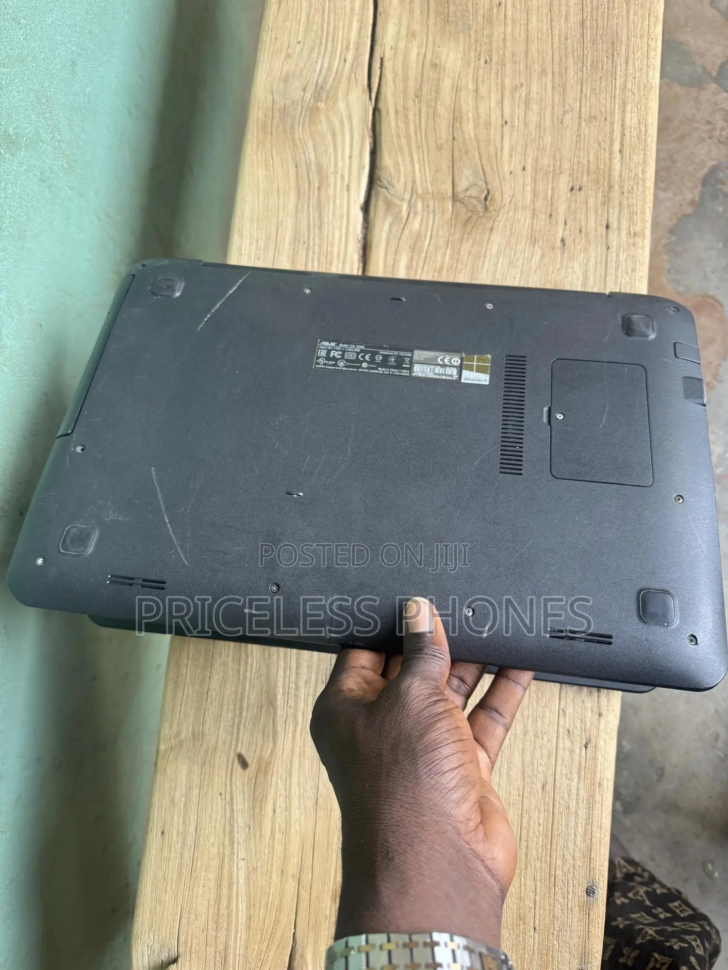 Laptop Asus X555LA 8GB Intel Core i5 HDD 750GB