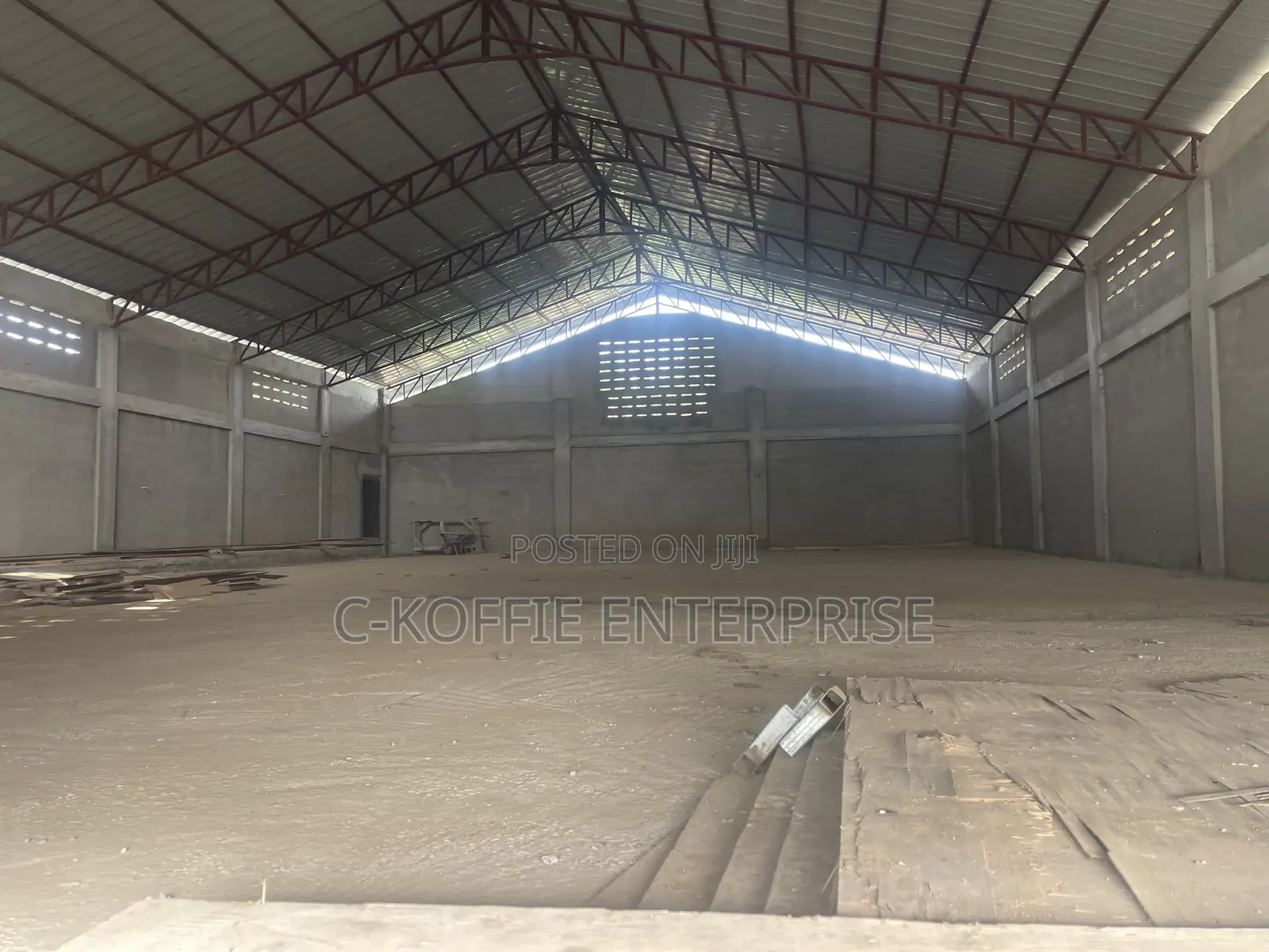 800 SQM Warehouse at Amasaman for Rent