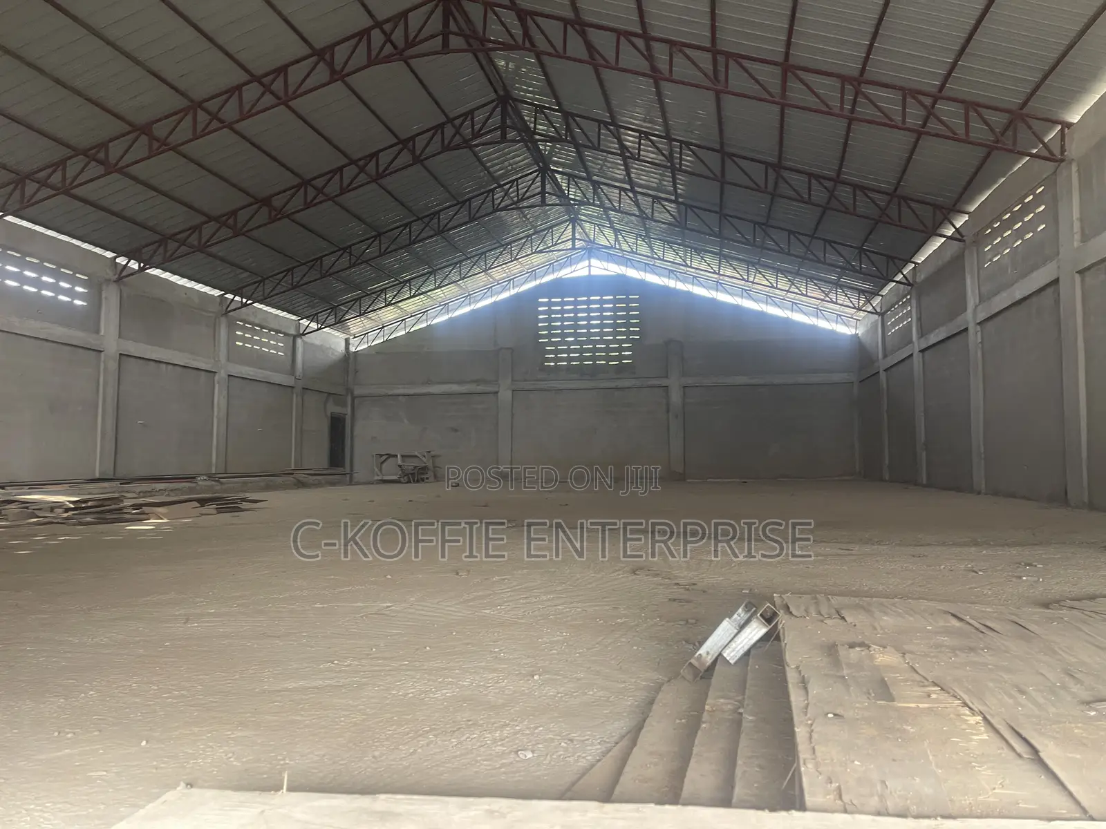 800 SQM Warehouse at Amasaman for Rent