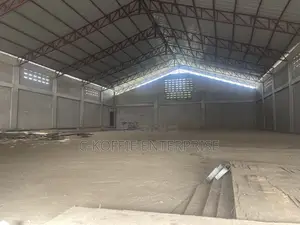 800 SQM Warehouse at Amasaman for Rent