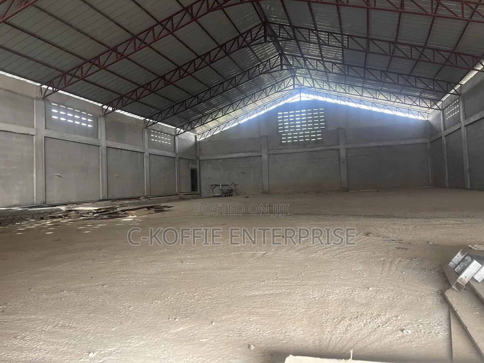 800 SQM Warehouse at Amasaman for Rent