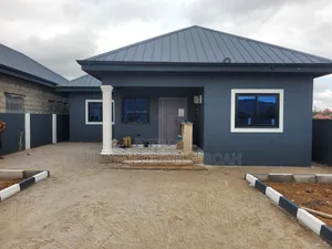 3bdrm House in Shining Star Real, Accra Metropolitan for sale