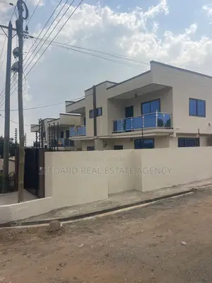 3bdrm House in Ashomang Estate for sale