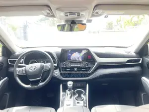Toyota Highlander Limited AWD 2024 White