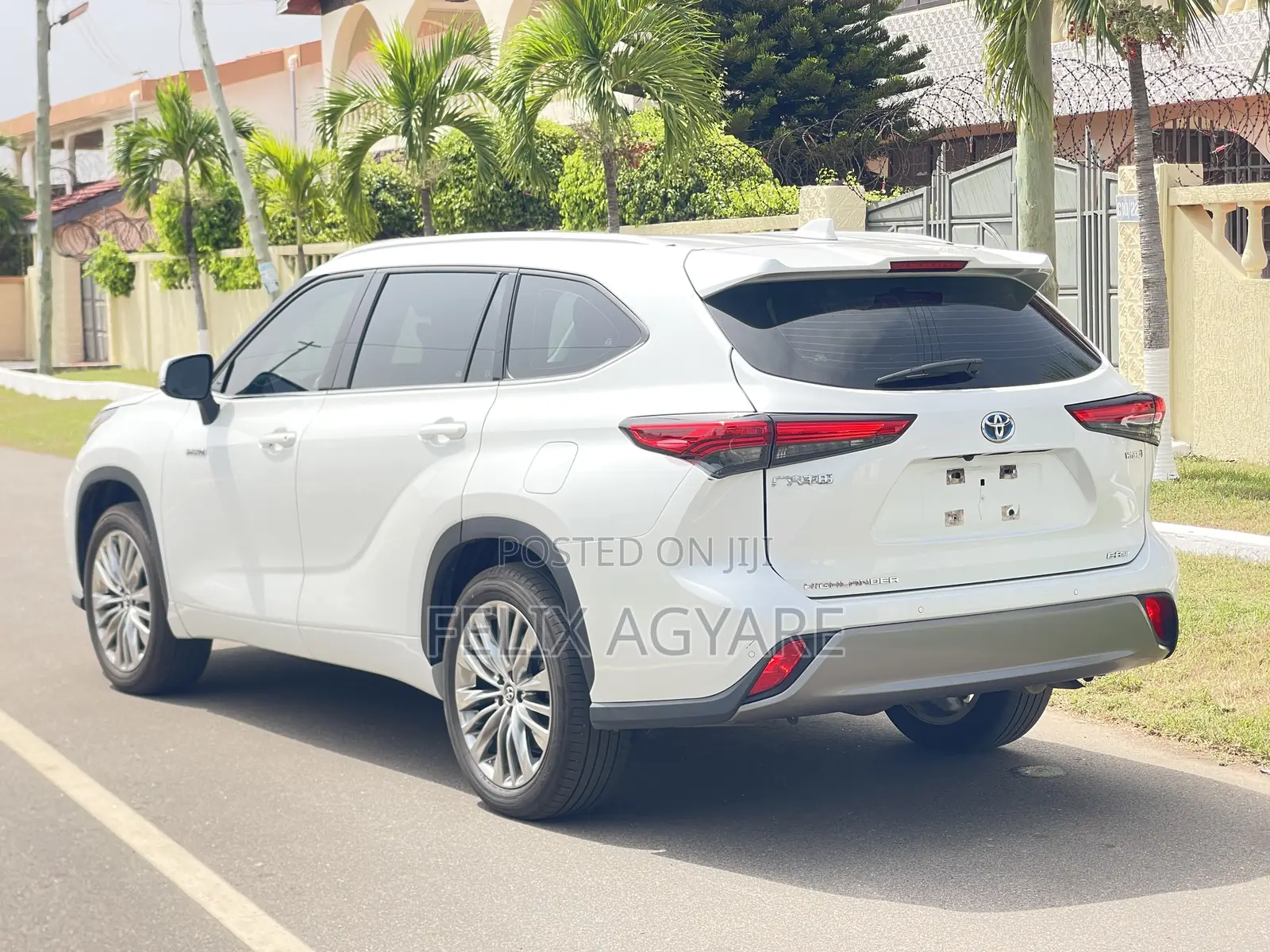 Toyota Highlander Limited AWD 2024 White