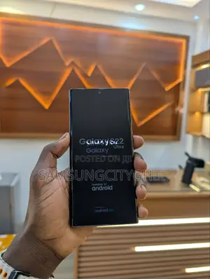 New Samsung Galaxy S22 Ultra 5G 128 GB Black