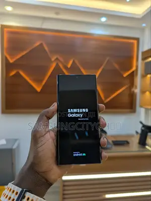 New Samsung Galaxy S22 Ultra 5G 128 GB Black