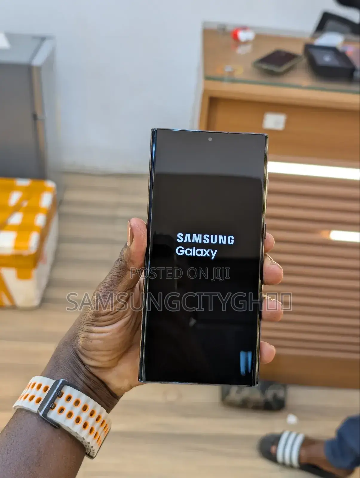 New Samsung Galaxy S22 Ultra 5G 128 GB Black