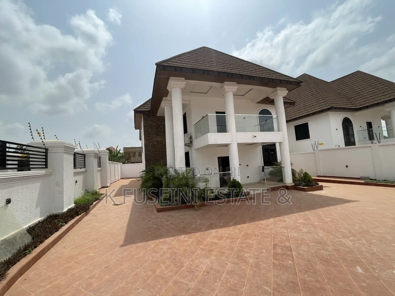5bdrm House in K Fuseini Estate, Kumasi Metropolitan for sale