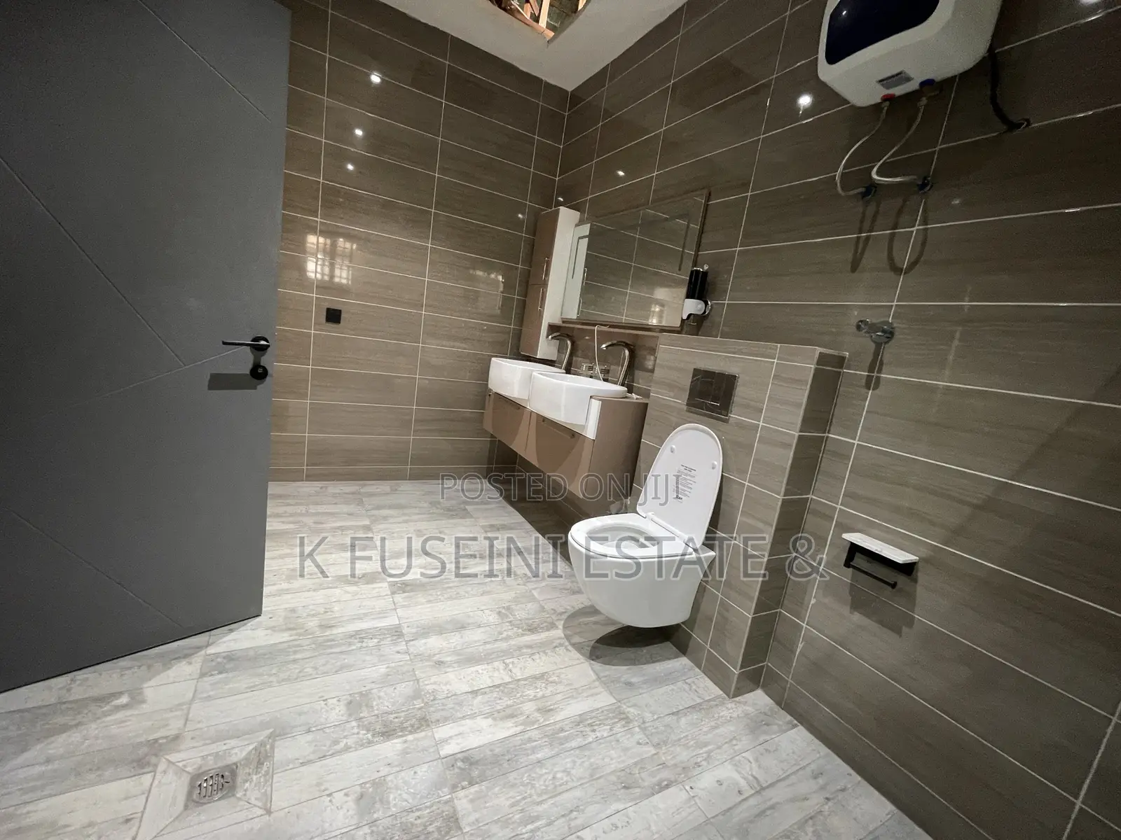 5bdrm House in K Fuseini Estate, Kumasi Metropolitan for sale