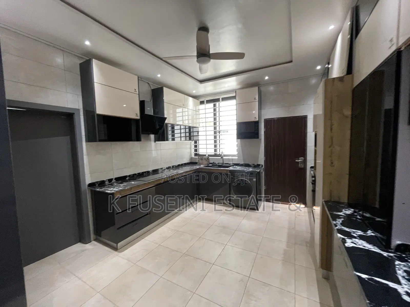 5bdrm House in K Fuseini Estate, Kumasi Metropolitan for sale