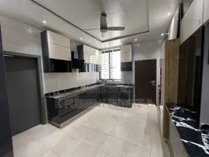 5bdrm House in K Fuseini Estate, Kumasi Metropolitan for sale