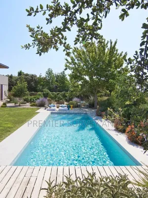 Trusted Pool Construction Services