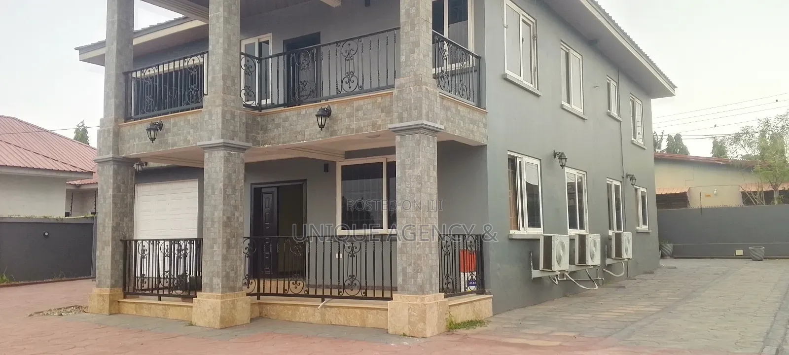 5bdrm Duplex in Spintex for rent