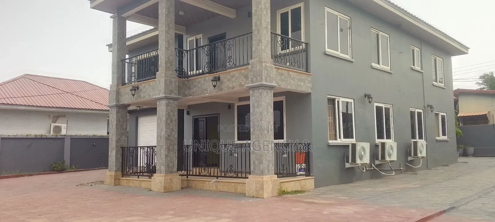 5bdrm Duplex in Spintex for rent
