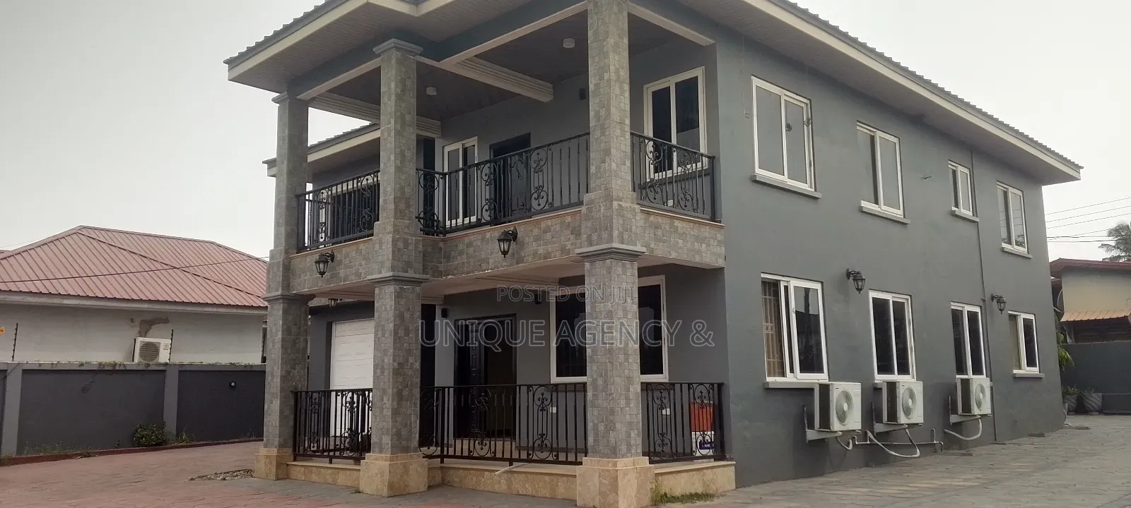 5bdrm Duplex in Spintex for rent
