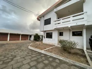 10bdrm House in Unique Key Agency, Tema Metropolitan for sale