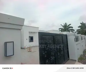 3bdrm House in Unique Key Agency, Sakumono for rent