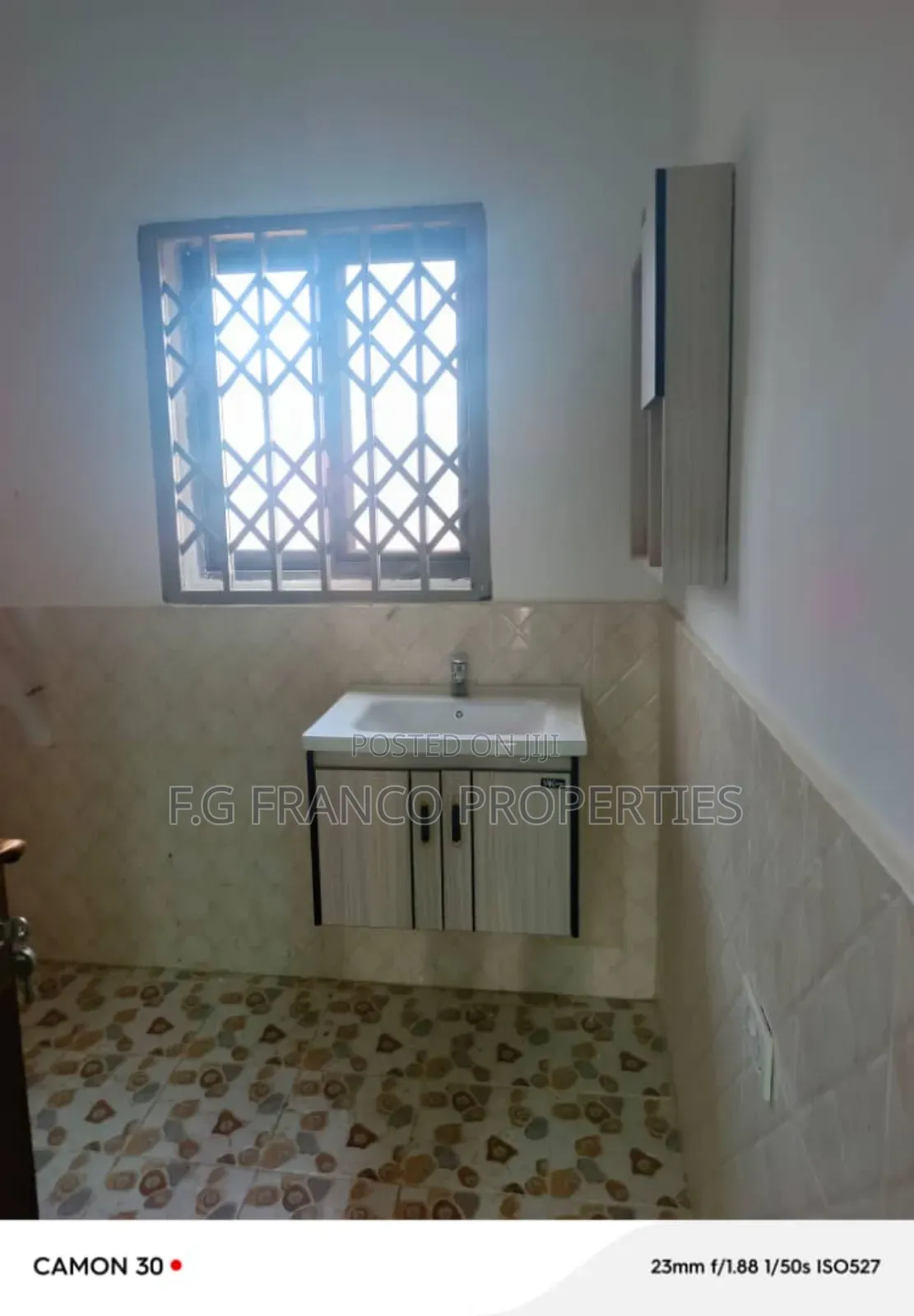 1bdrm Apartment in Kg Franco Properties, Nungua for rent