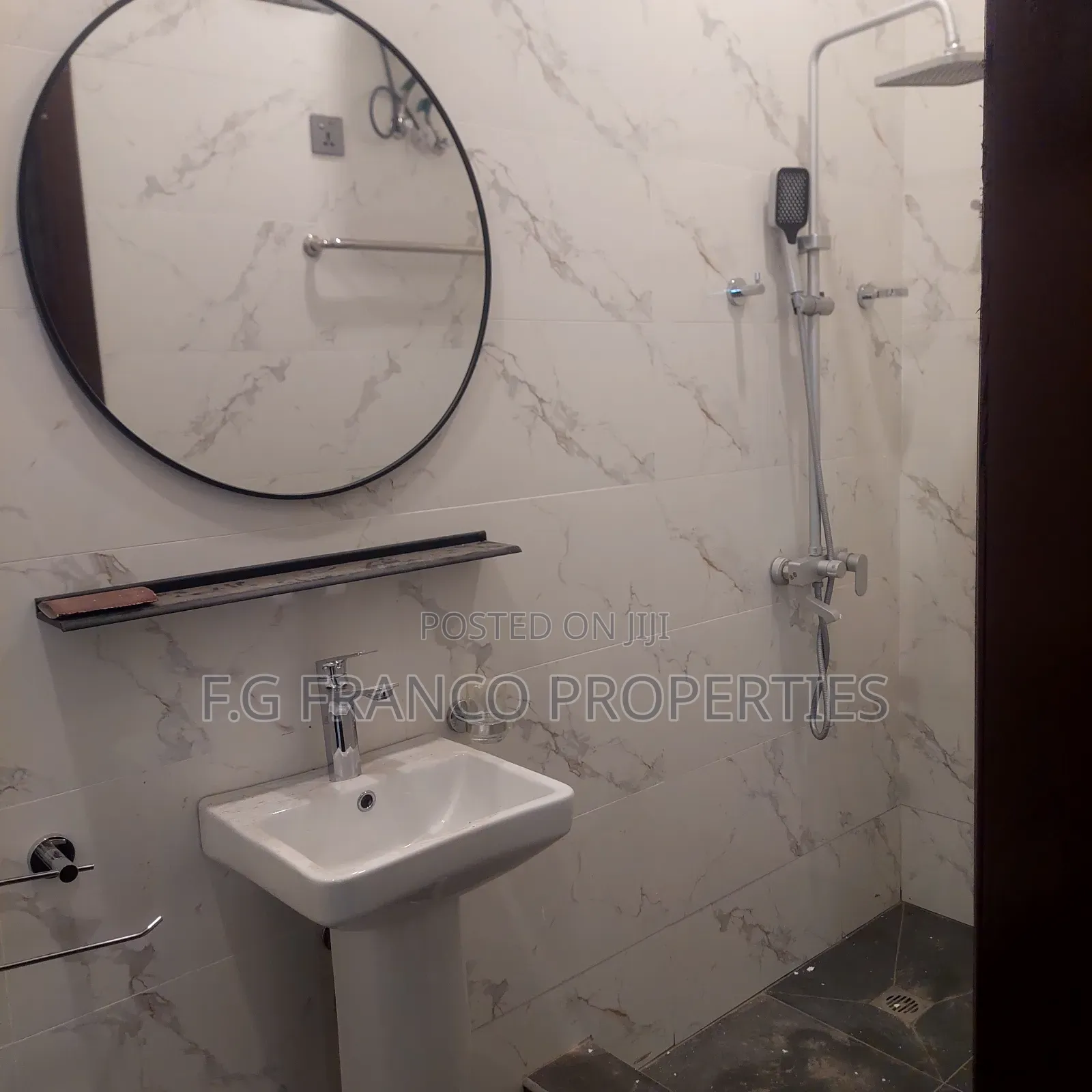 3bdrm House in Kg Franco Properties, Spintex for rent