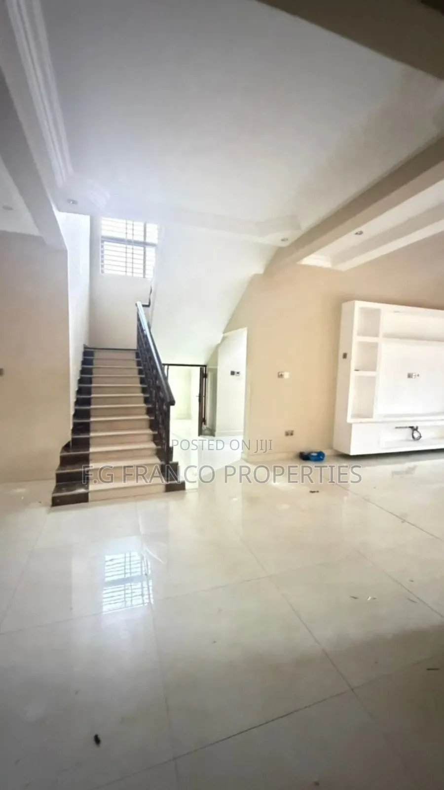 5bdrm House in Kg Franco Properties, Spintex for rent