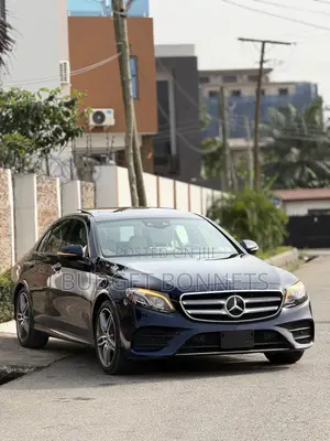 Mercedes-Benz E300 2018 Blue