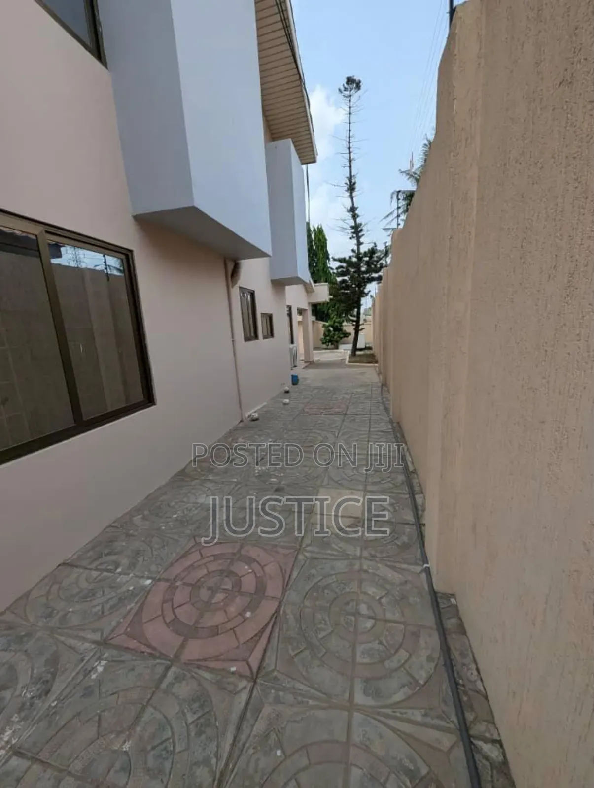 4bdrm House in East Legon, American House for rent