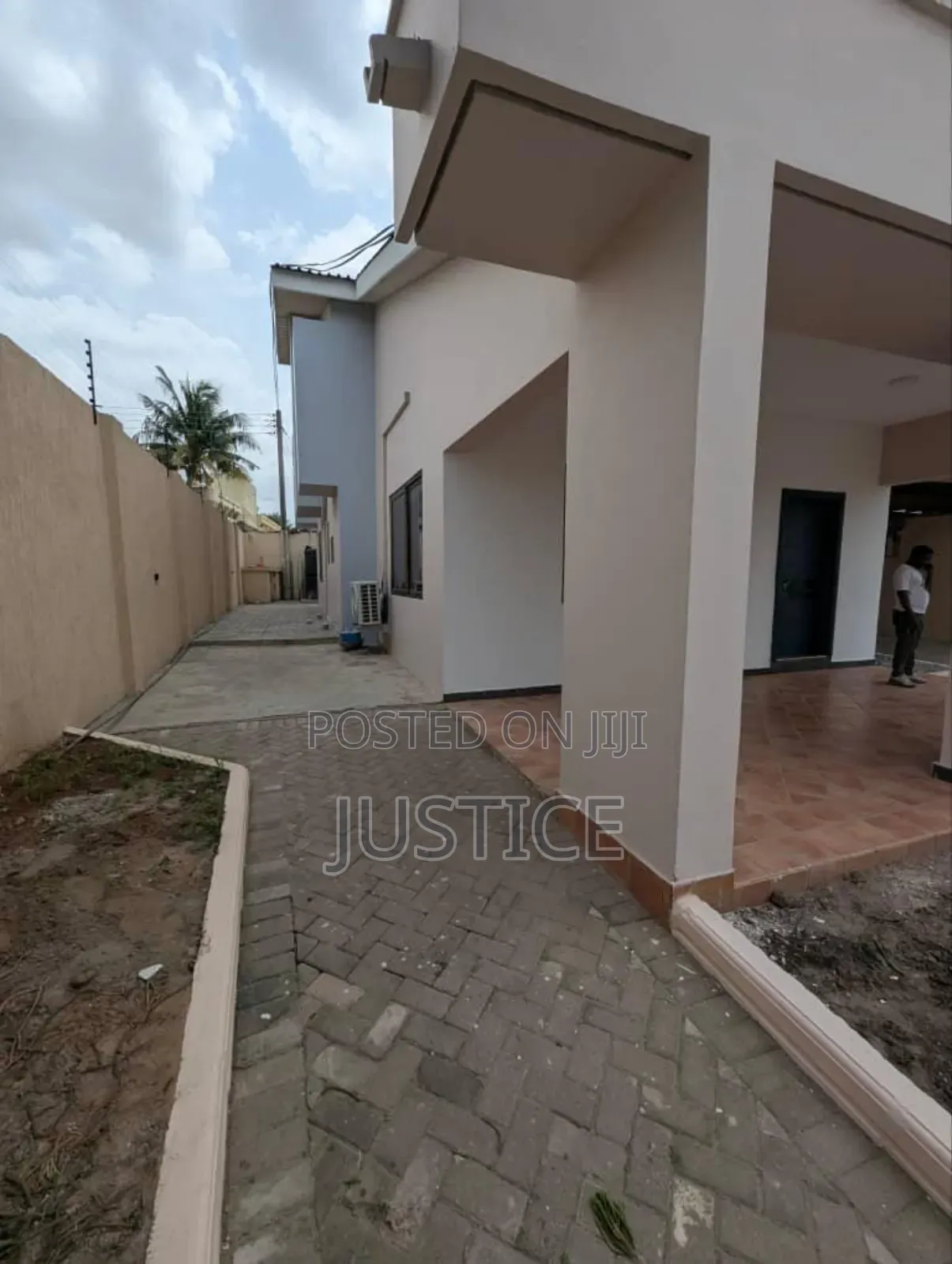 4bdrm House in East Legon, American House for rent