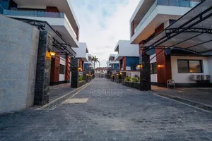 5bdrm Villa in Cantonments, US Embassy Area for sale