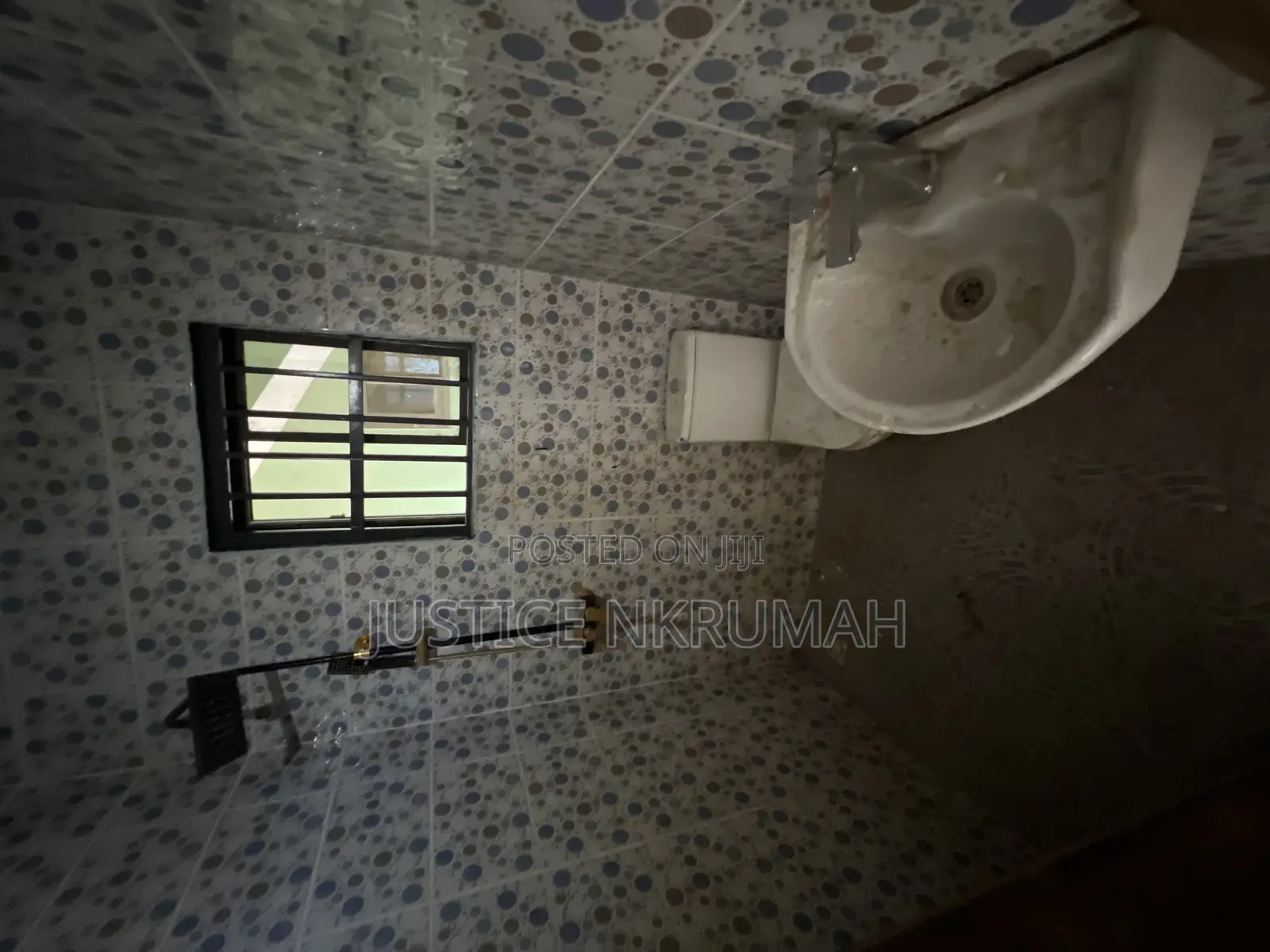 1bdrm Apartment in Mr Justice Estate, Dansoman for rent