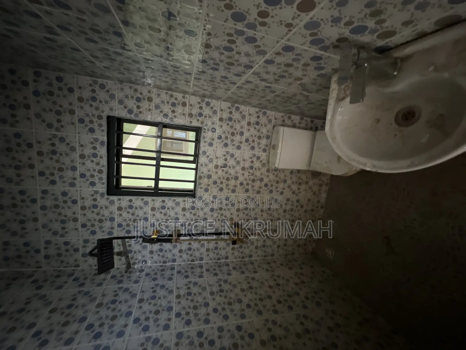 1bdrm Apartment in Mr Justice Estate, Dansoman for rent