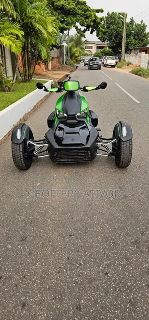 Can-Am 2023 Green