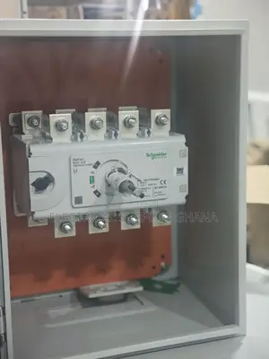 Schneider Changeover Switch 63a–630a 2p/3p/4p
