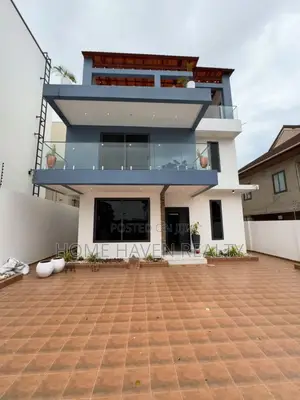 4bdrm House in Lakeside for sale