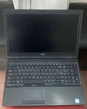 Laptop Dell Latitude 15 5580 8GB Intel Core i5 SSD 256GB