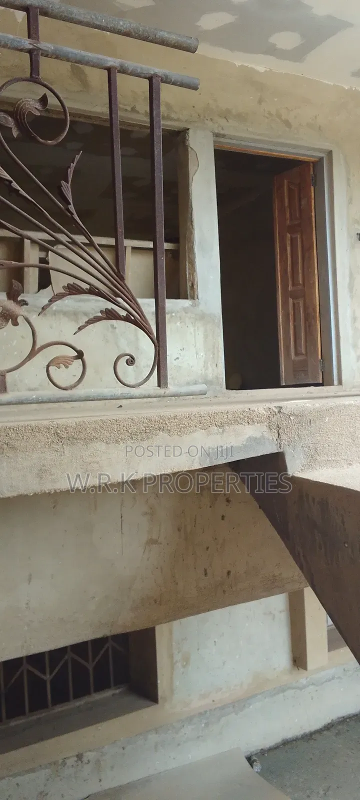 6bdrm House in Koforidua Asokore, New-Juaben Municipal for sale