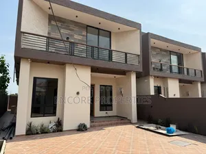 4bdrm House in Oyarifa Focus, Barrier for sale
